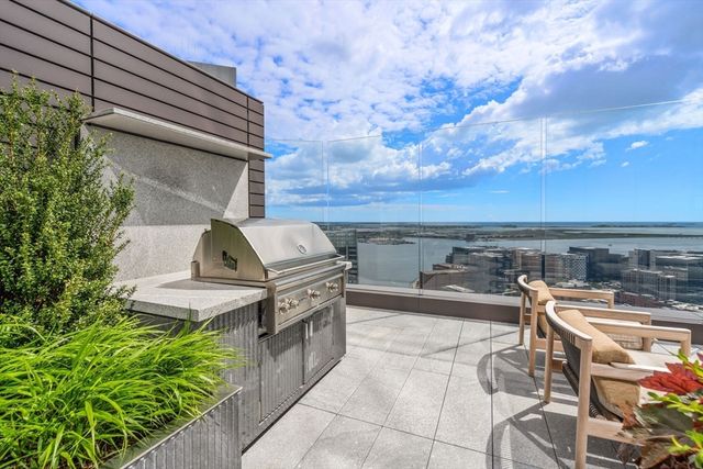 682 Atlantic Ave 4110, Boston, MA 02111