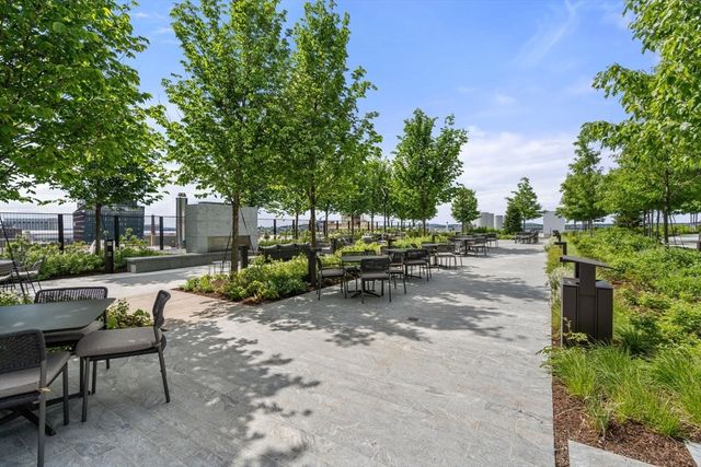 682 Atlantic Ave 4110, Boston, MA 02111