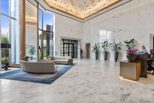 682 Atlantic Ave 4110, Boston, MA 02111