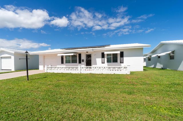 2391 SW 13th Terrace, Boynton Beach, FL 33426