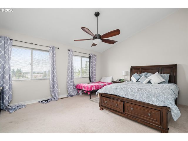 805 QUEENS Ave, Creswell, OR 97426