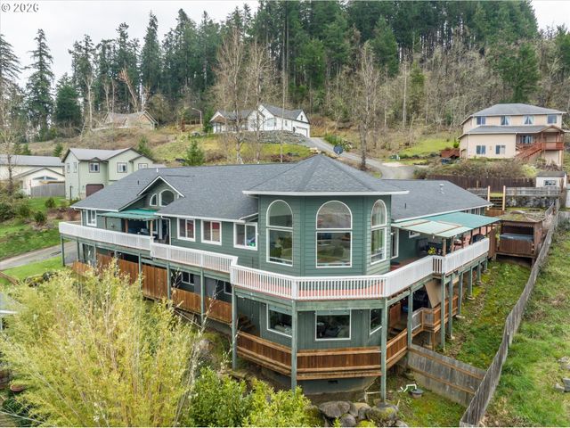 805 QUEENS Ave, Creswell, OR 97426