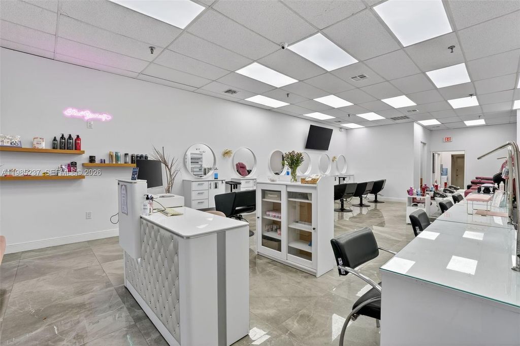 Full Service Beauty Salon For Sale In Bird Road, Miami, FL 33165