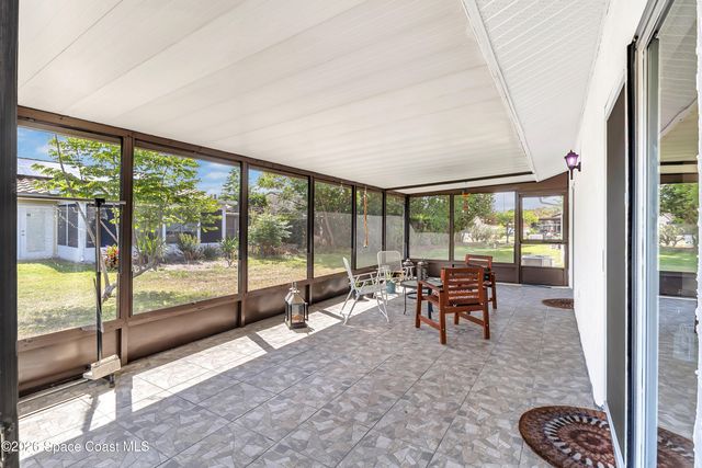 10764 Wharton Court, Orlando, FL 32821