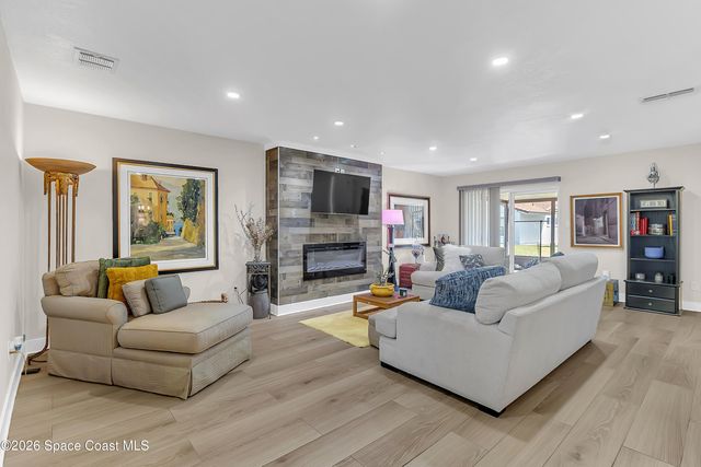 10764 Wharton Court, Orlando, FL 32821