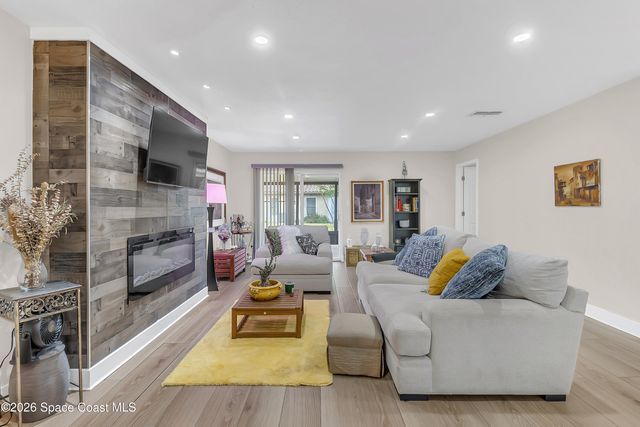 10764 Wharton Court, Orlando, FL 32821