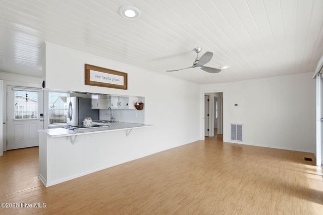 112 Marlin Drive, Supply, NC 28462