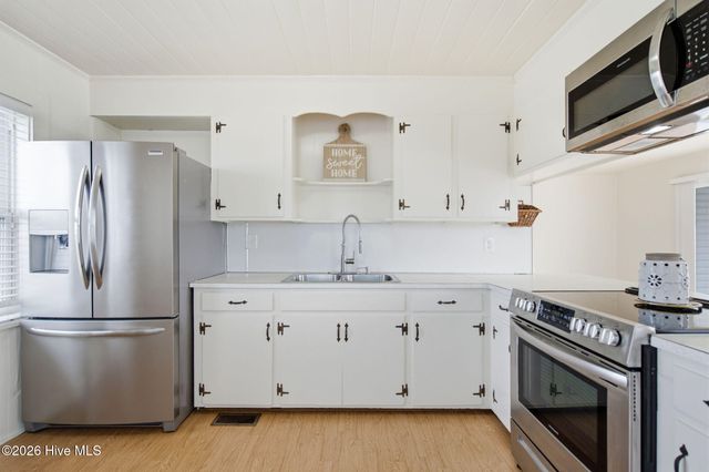 112 Marlin Drive, Supply, NC 28462