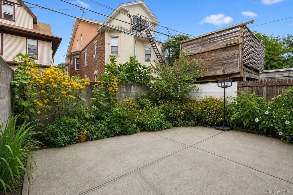 60 Ashford Street, Brooklyn, NY 11207 — photo 3