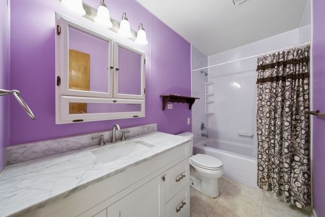 1255 Albert Dottavio Drive, Joliet, IL 60431