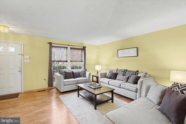 8292 BERRYFIELD DR, Baltimore, MD 21236