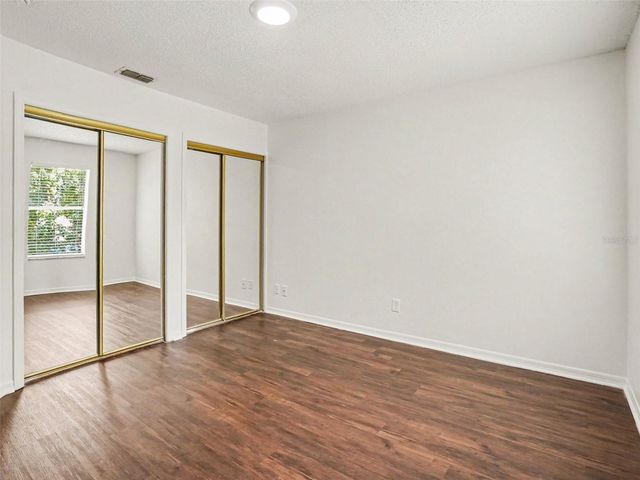 9910 N DEAN OAKS COURT, Orlando, FL 32825