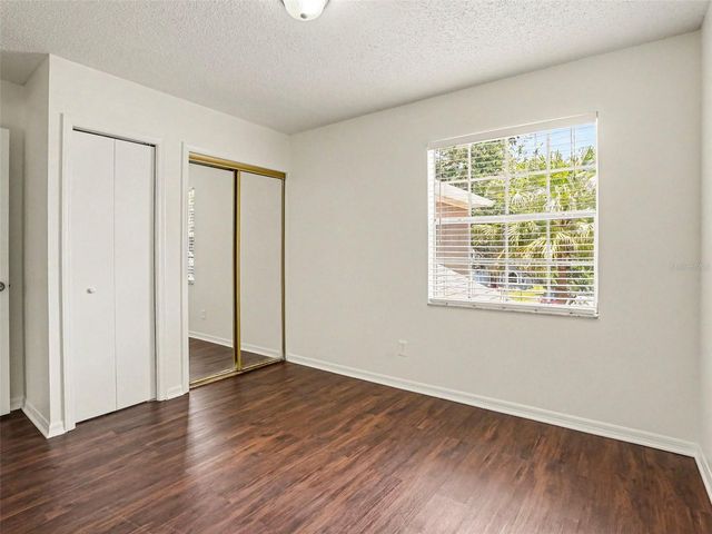 9910 N DEAN OAKS COURT, Orlando, FL 32825