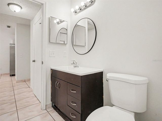 9910 N DEAN OAKS COURT, Orlando, FL 32825