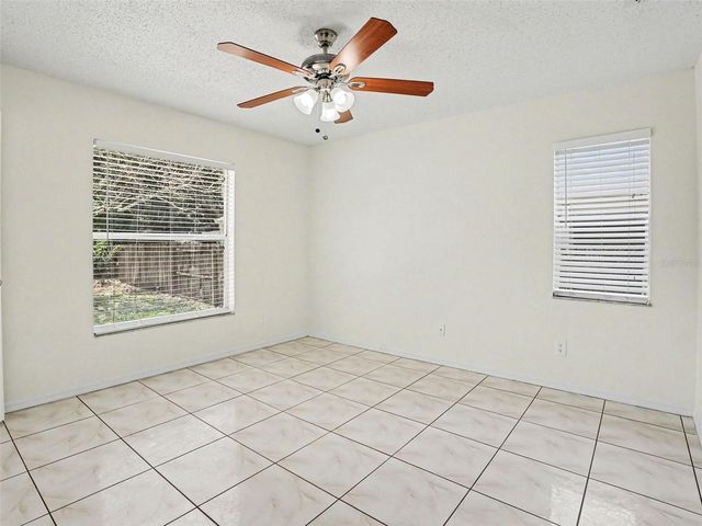 9910 N DEAN OAKS COURT, Orlando, FL 32825
