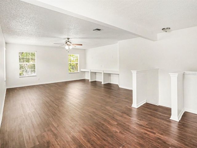 9910 N DEAN OAKS COURT, Orlando, FL 32825