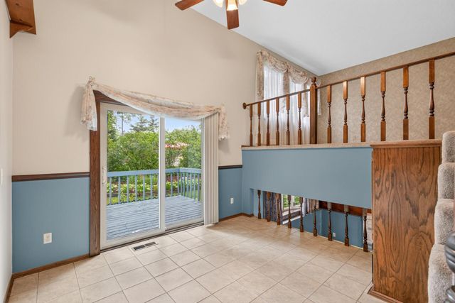 882 90th Avenue NW, Coon Rapids, MN 55433
