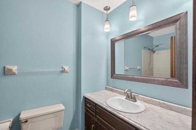882 90th Avenue NW, Coon Rapids, MN 55433