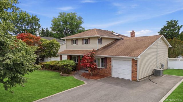 6 Navy Drive, Smithtown, NY 11787