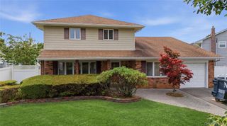 6 Navy Drive, Smithtown, NY 11787