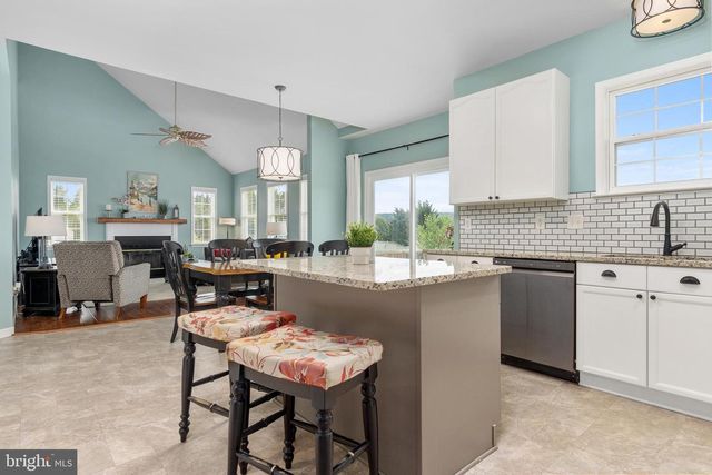 12514 PITTMAN RD, Mercersburg, PA 17236