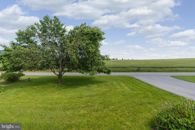 12514 PITTMAN RD, Mercersburg, PA 17236