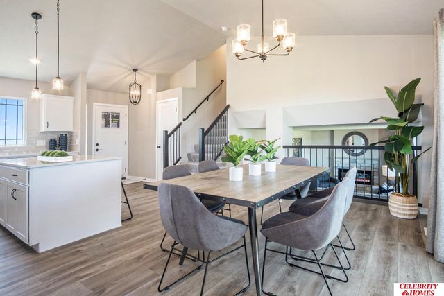 16913 Newport Avenue, Omaha, NE 68116