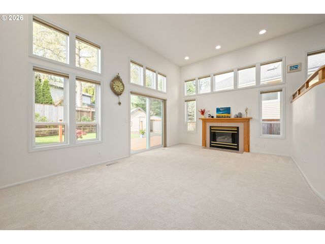 2436 GREINER St, Eugene, OR 97405