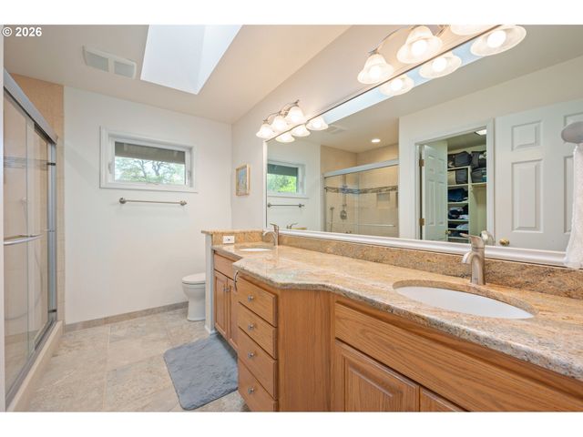 2436 GREINER St, Eugene, OR 97405