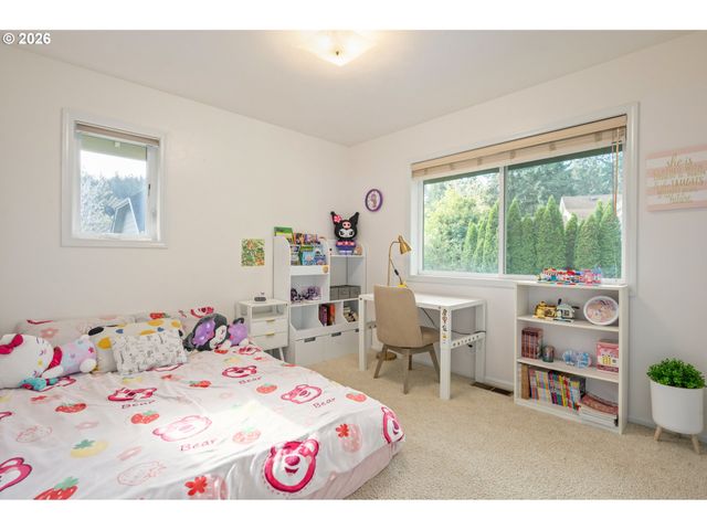 2436 GREINER St, Eugene, OR 97405