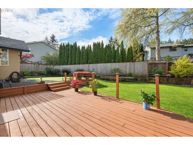 2436 GREINER St, Eugene, OR 97405