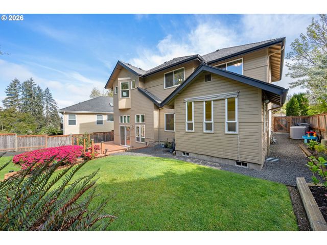 2436 GREINER St, Eugene, OR 97405