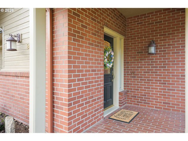 2436 GREINER St, Eugene, OR 97405