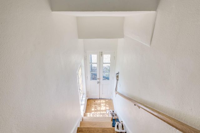 1402 Ashwood RD, Austin, TX 78722