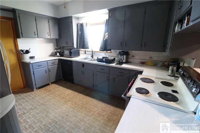 312 Pine Street, Dayton, NY 14138