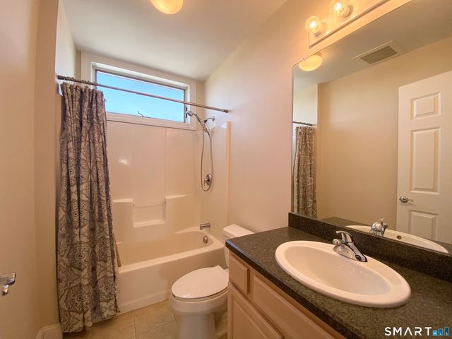 343 Beach Street 501, West Haven, CT 06516