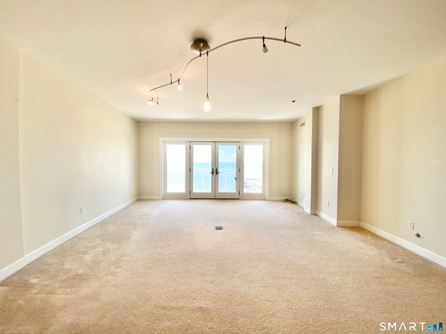 343 Beach Street 501, West Haven, CT 06516