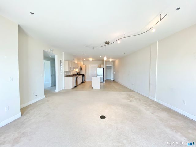 343 Beach Street 501, West Haven, CT 06516