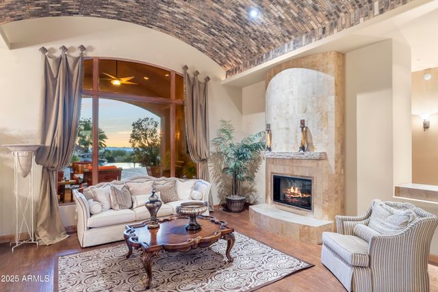 13249 E SUMMIT Drive, Scottsdale, AZ 85259