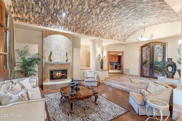 13249 E SUMMIT Drive, Scottsdale, AZ 85259