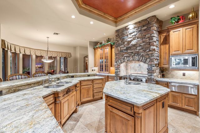 13249 E SUMMIT Drive, Scottsdale, AZ 85259