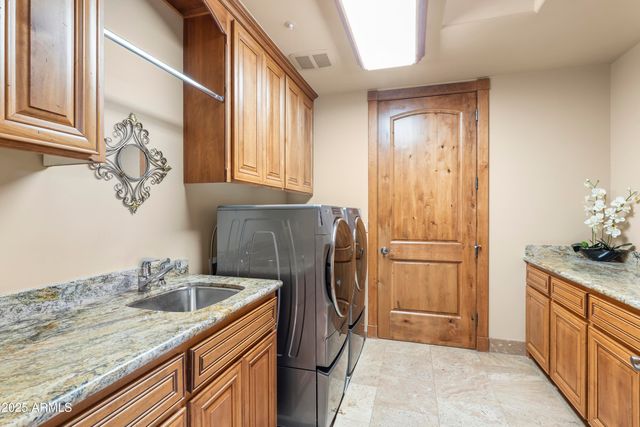 13249 E SUMMIT Drive, Scottsdale, AZ 85259