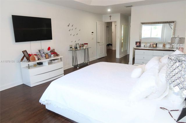 10923 NW 70th St 10923, Doral, FL 33178