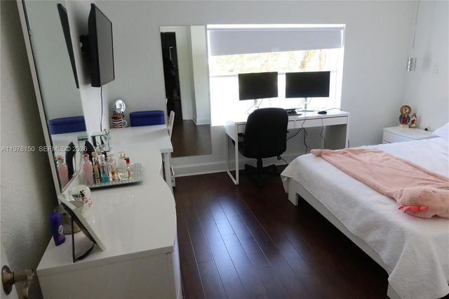 10923 NW 70th St 10923, Doral, FL 33178