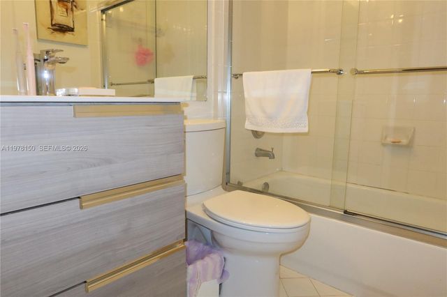 10923 NW 70th St 10923, Doral, FL 33178