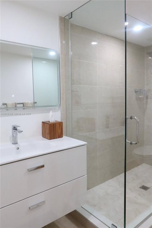 10923 NW 70th St 10923, Doral, FL 33178