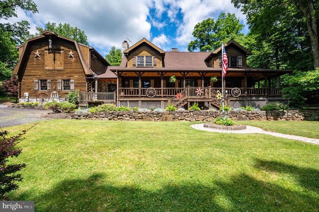 2101 OLD LANCASTER PI, Reinholds, PA 17569