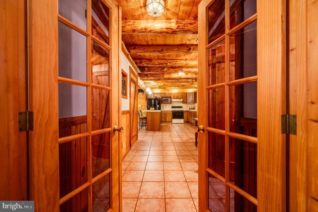 2101 OLD LANCASTER PI, Reinholds, PA 17569
