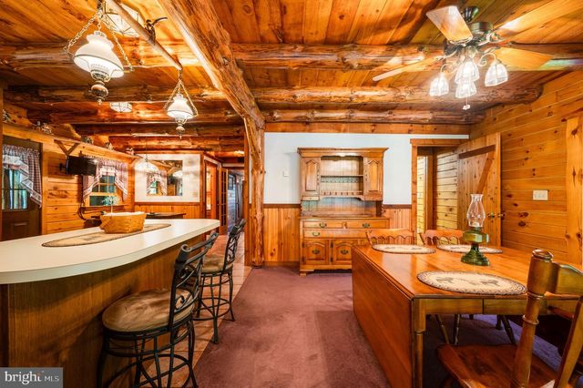 2101 OLD LANCASTER PI, Reinholds, PA 17569