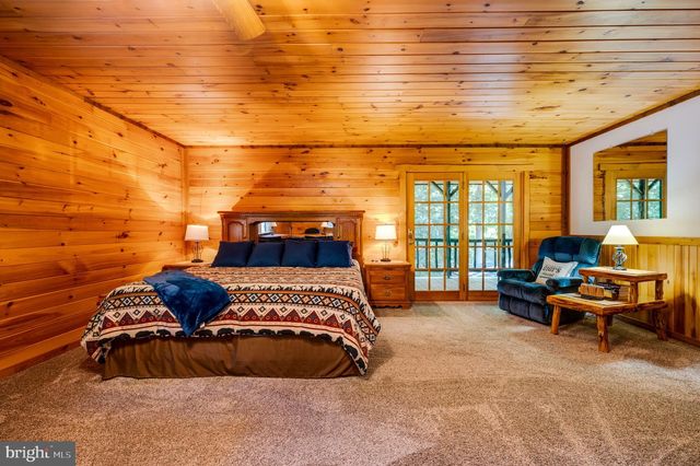 2101 OLD LANCASTER PI, Reinholds, PA 17569